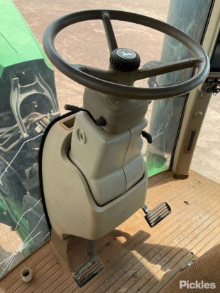 ジョンディア 8370RT