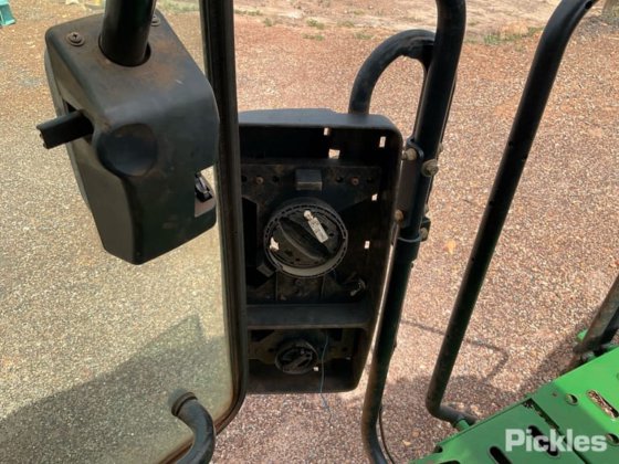 ジョンディア 8370RT