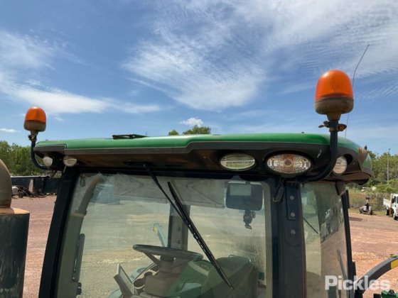 ジョンディア 8370RT