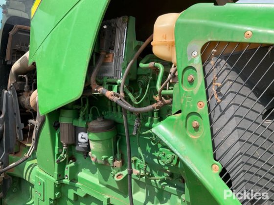 ジョンディア 8370RT