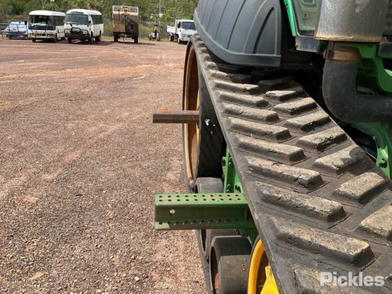 ジョンディア 8370RT