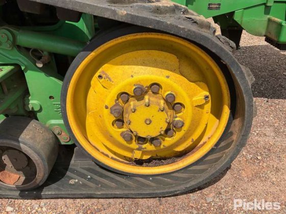 ジョンディア 8370RT