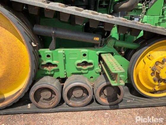 ジョンディア 8370RT