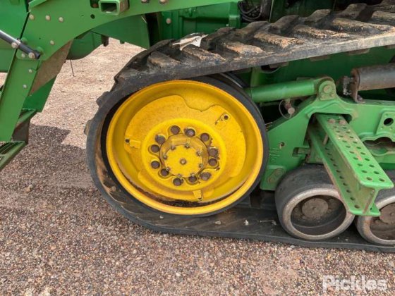 ジョンディア 8370RT