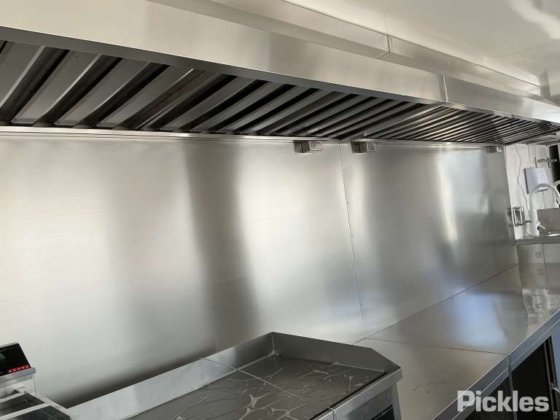 2025 绿色有限公司