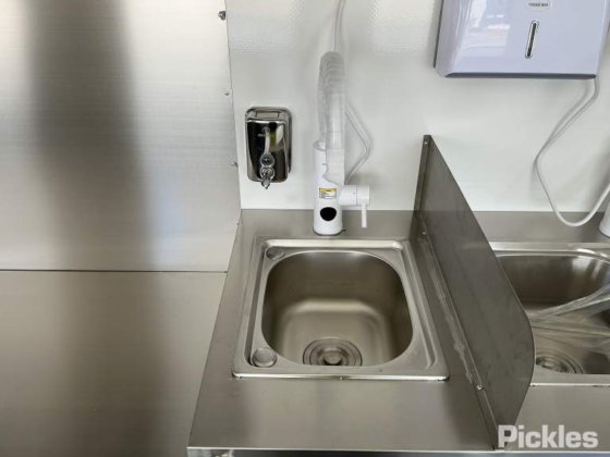 2025 绿色有限公司