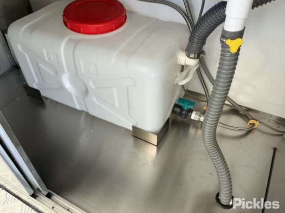 2025 绿色有限公司