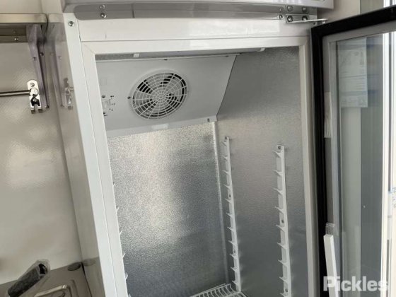 2025 绿色有限公司