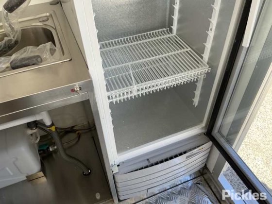 2025 绿色有限公司