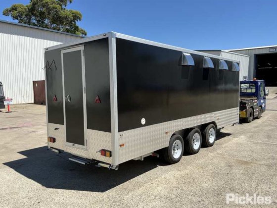 2025 绿色有限公司