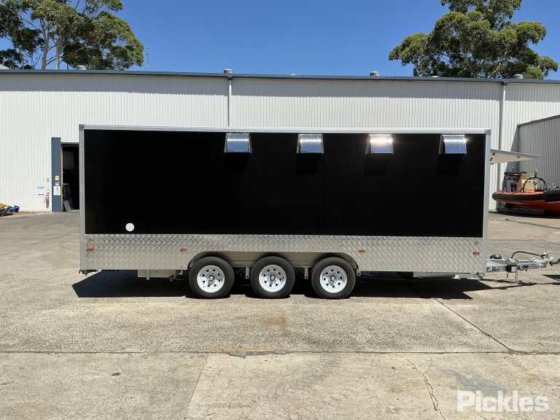 2025 绿色有限公司