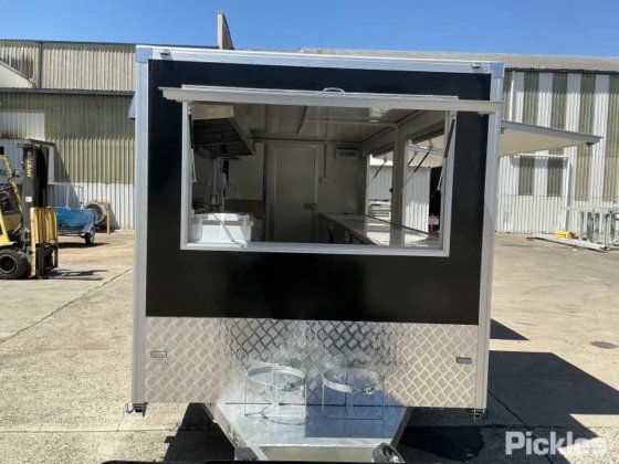 2025 绿色有限公司