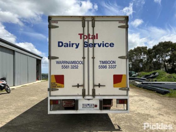 2005年五十铃FRR550