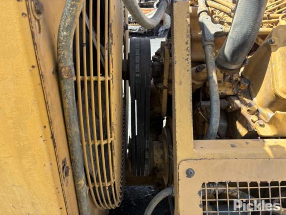 キャタピラー発電機