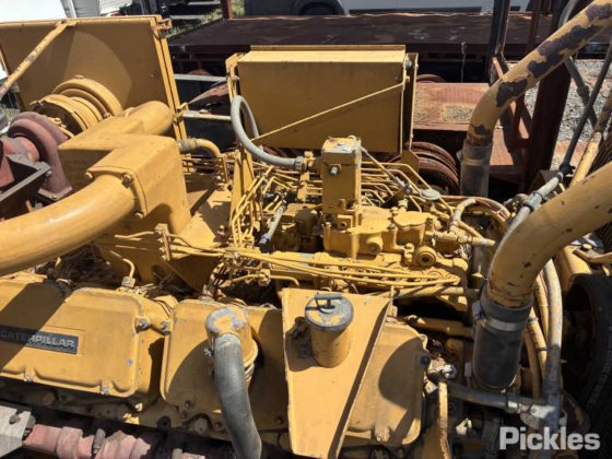 キャタピラー発電機