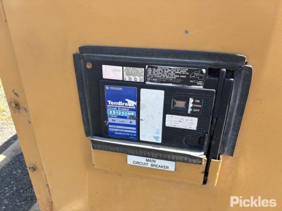 キャタピラー発電機