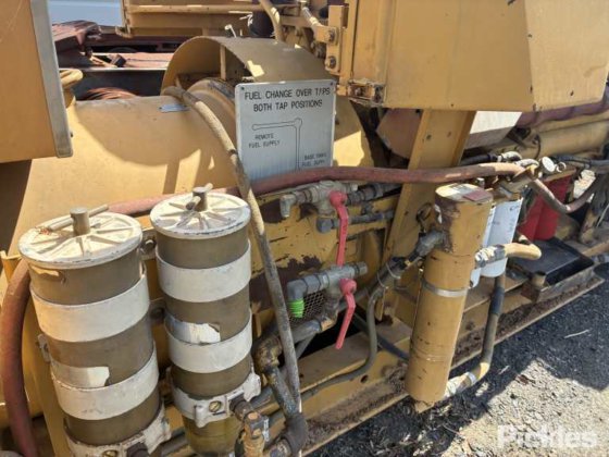 キャタピラー発電機