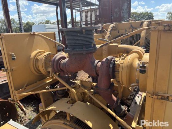 キャタピラー発電機