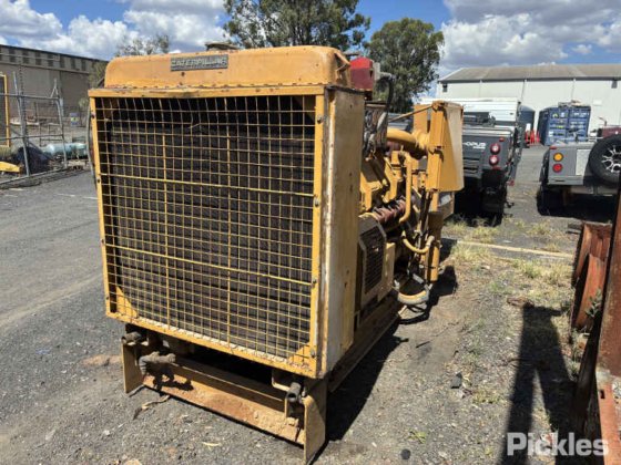 キャタピラー発電機