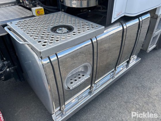 2018 肯沃斯 K200 Big Cab