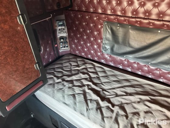2018 肯沃斯 K200 Big Cab