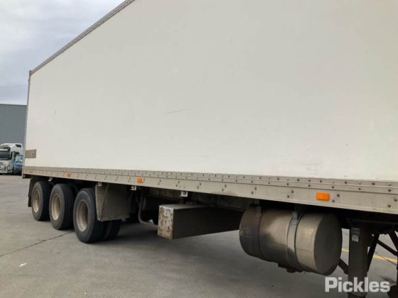 1998 ルーカースタンダード