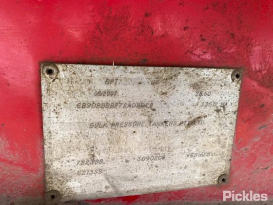 2007年散装压力油罐车