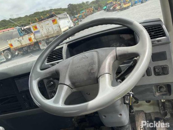 2015年三菱扶桑战斗机1627