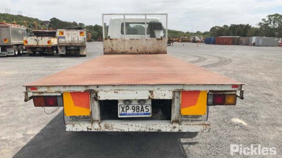 2015年三菱扶桑战斗机1627