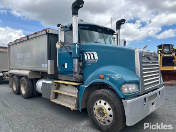 2015年のマック・トライデント