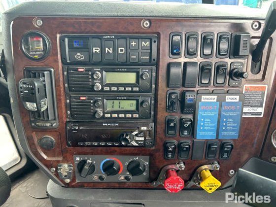 2015年のマック・トライデント