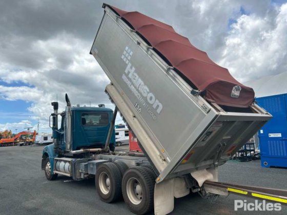 2015年のマック・トライデント