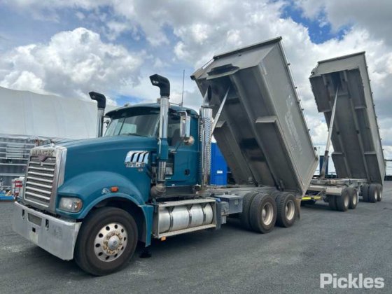 2015 麦克卡 Trident