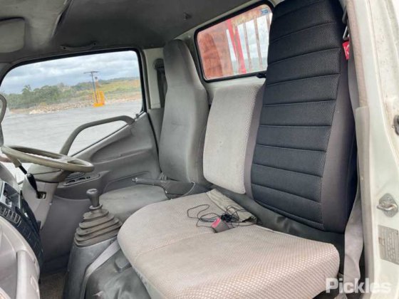 2006款日野Dutro U305