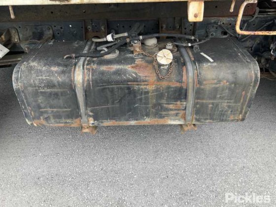 2006款日野Dutro U305