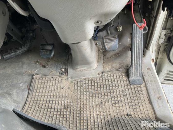 2006款日野Dutro U305