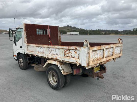 2006款日野Dutro U305