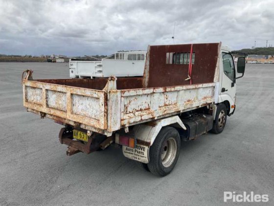 2006款日野Dutro U305