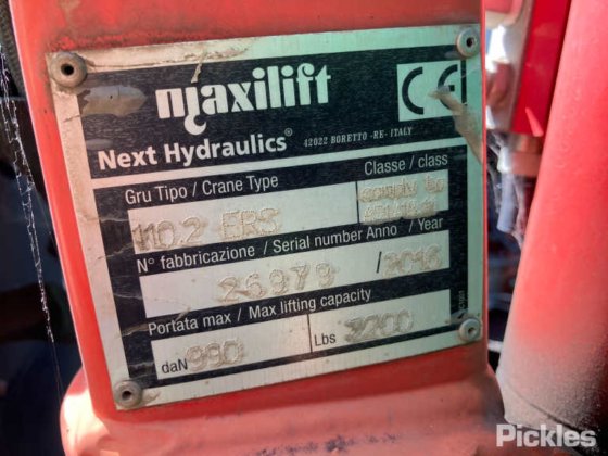 2016年式 日野 300 921