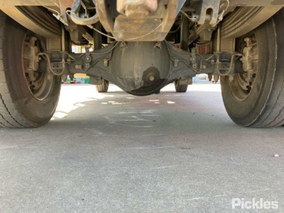 2016年式 日野 300 921