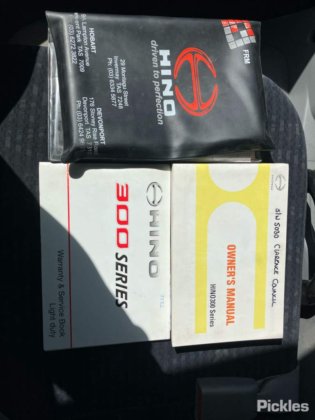 2016年式 日野 300 921