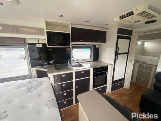 2013莲花自由式（路虎发现】