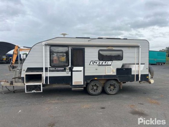 2013莲花自由式（路虎发现】