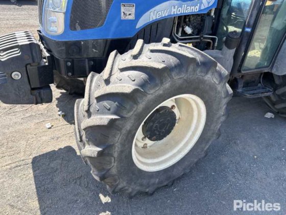 2011年 ニューホランド T4050