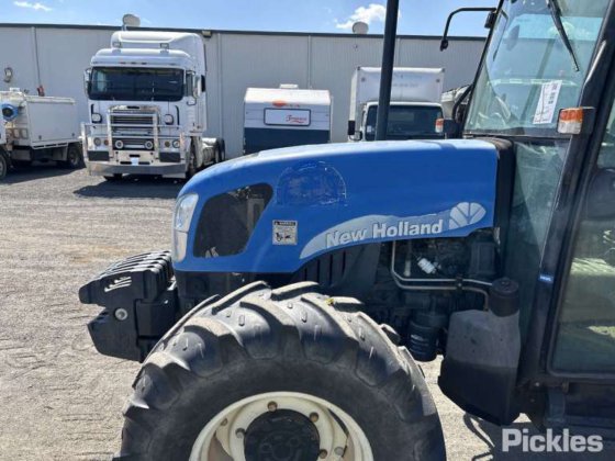 2011年 ニューホランド T4050