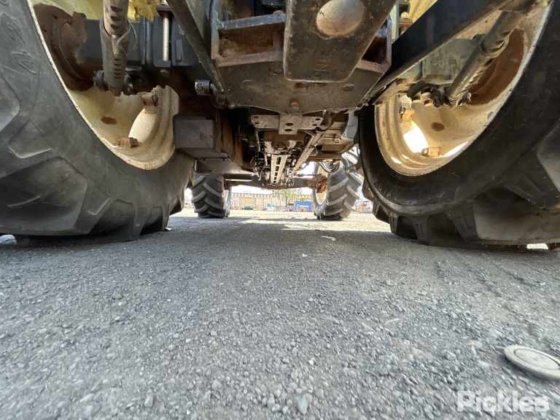 2011年 ニューホランド T4050