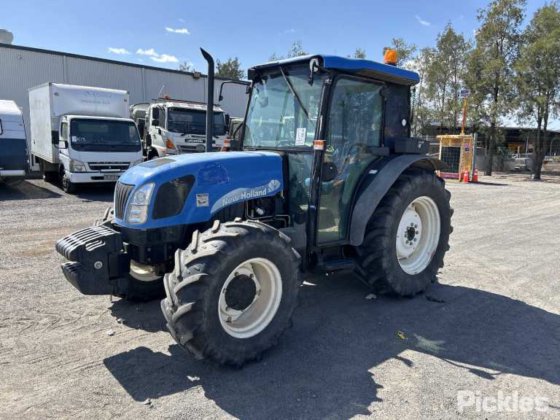 2011年 ニューホランド T4050