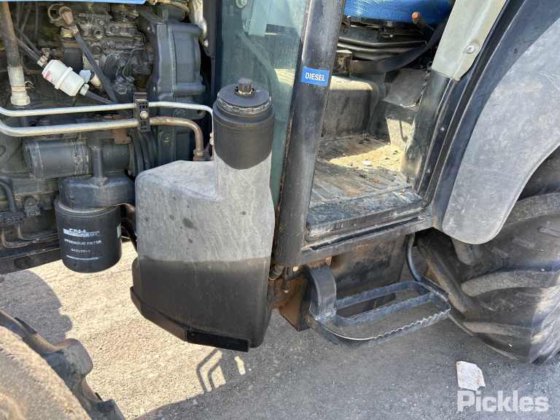 2011年 ニューホランド T4050