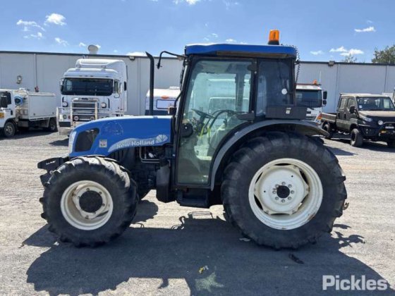 2011年 ニューホランド T4050