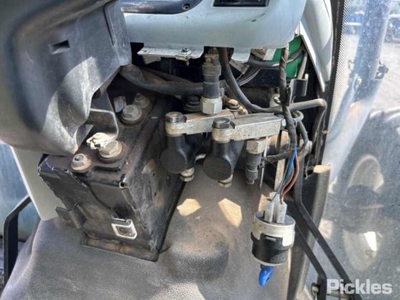 2011年 ニューホランド T4050